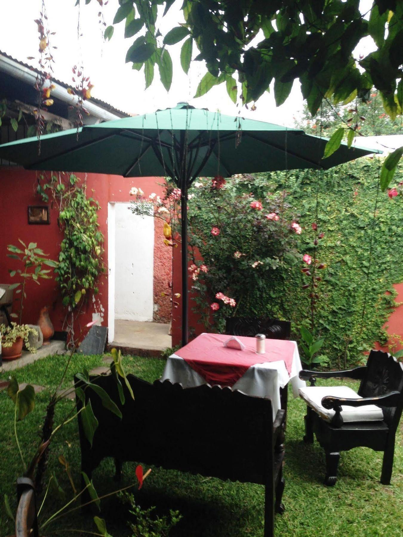 Posada Don Diego Antigua Exterior photo